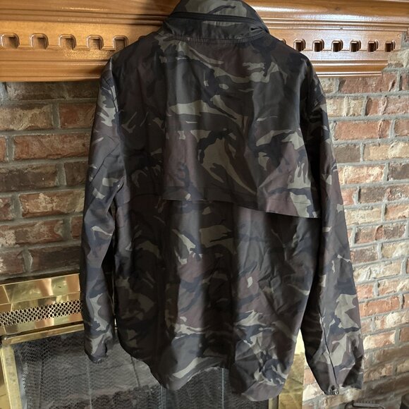 Old Navy Men’s Dark Green Camo Jacket Size Large Built In Hood - Picture 3 of 9